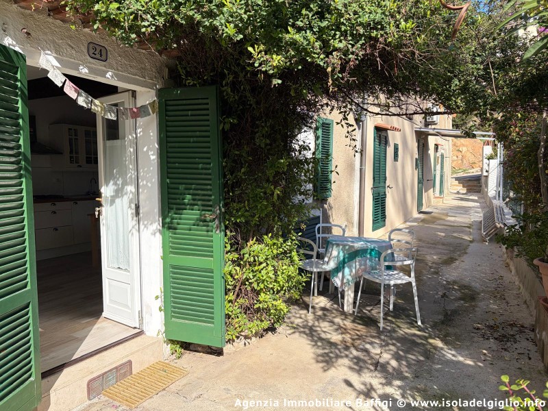 rent-gallery.alt_base