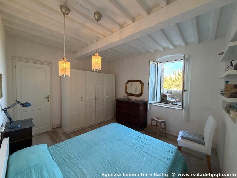 rent-gallery.alt_base