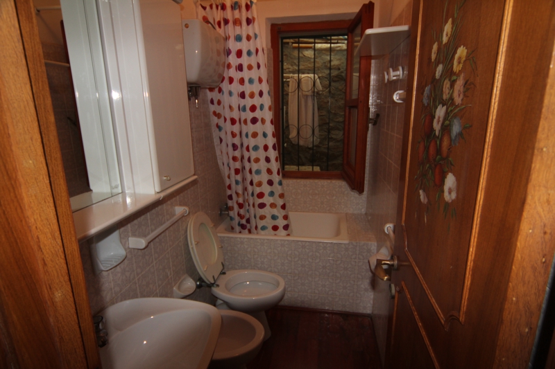 rent-gallery.alt_base