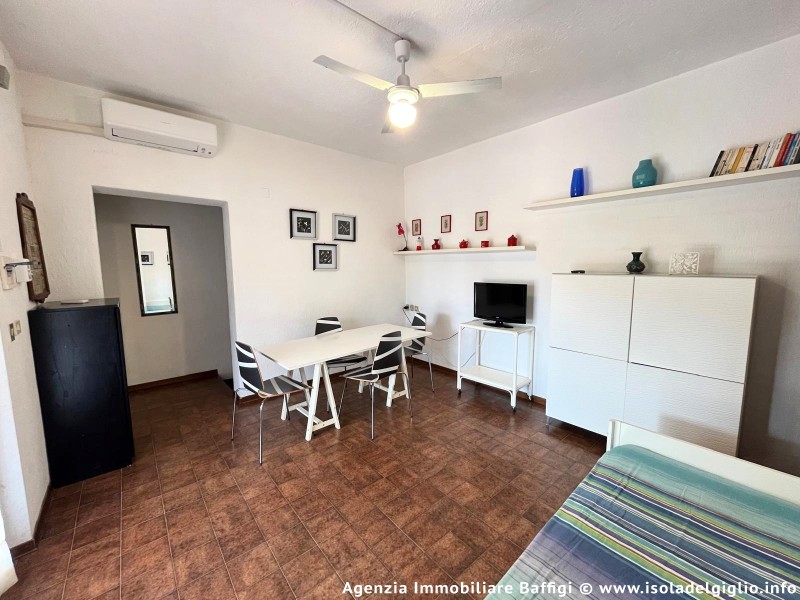 rent-gallery.alt_base