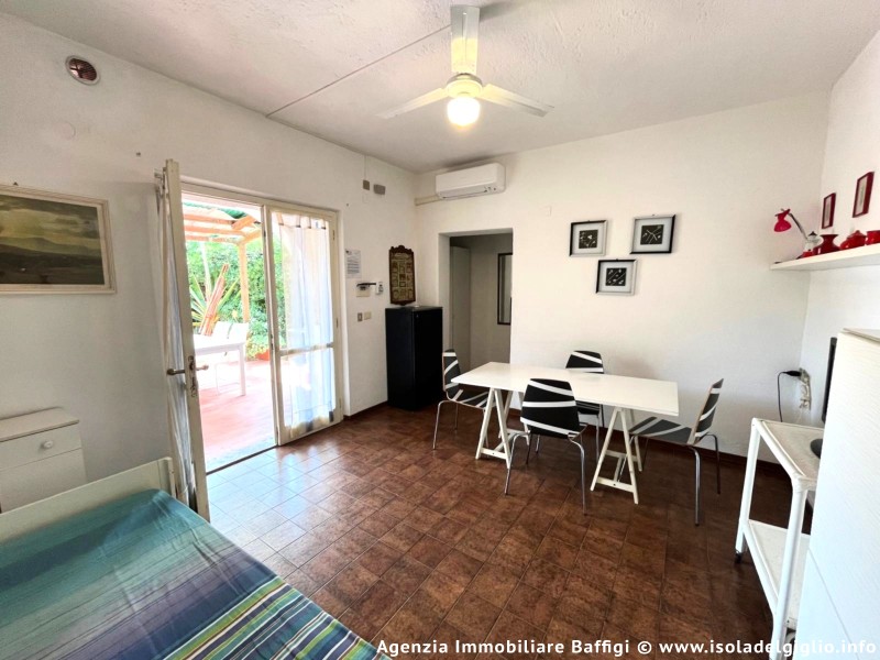 rent-gallery.alt_base