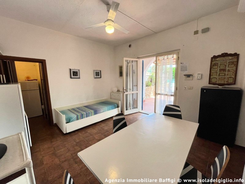 rent-gallery.alt_base