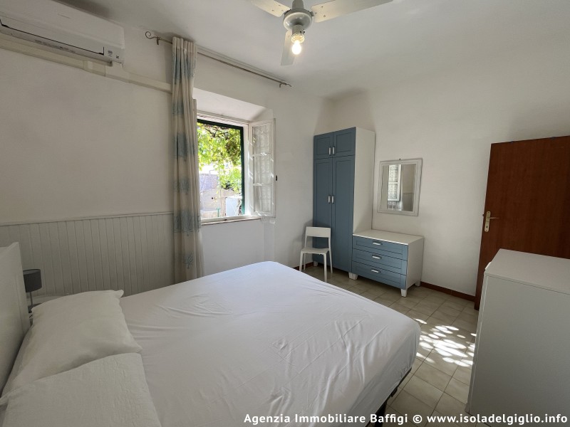 rent-gallery.alt_base