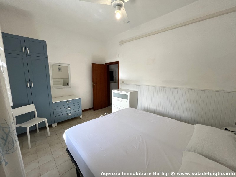 rent-gallery.alt_base