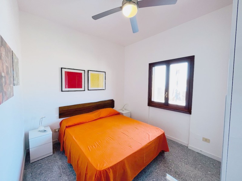 rent-gallery.alt_base