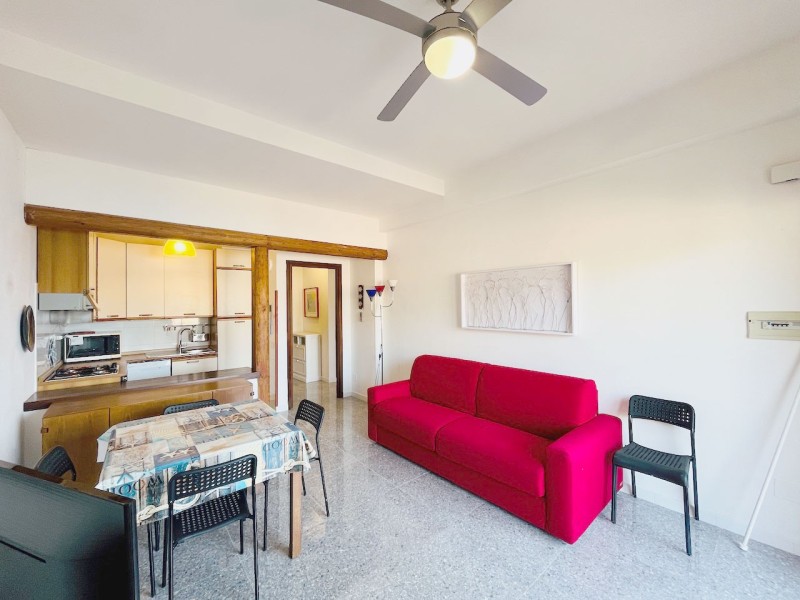 rent-gallery.alt_base