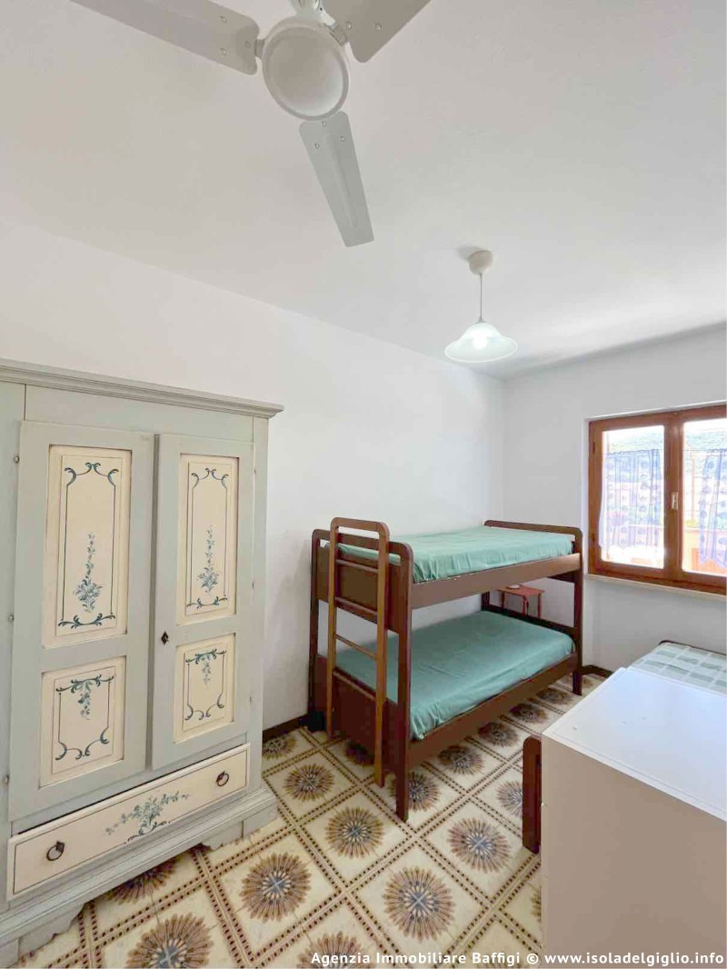 rent-gallery.alt_base