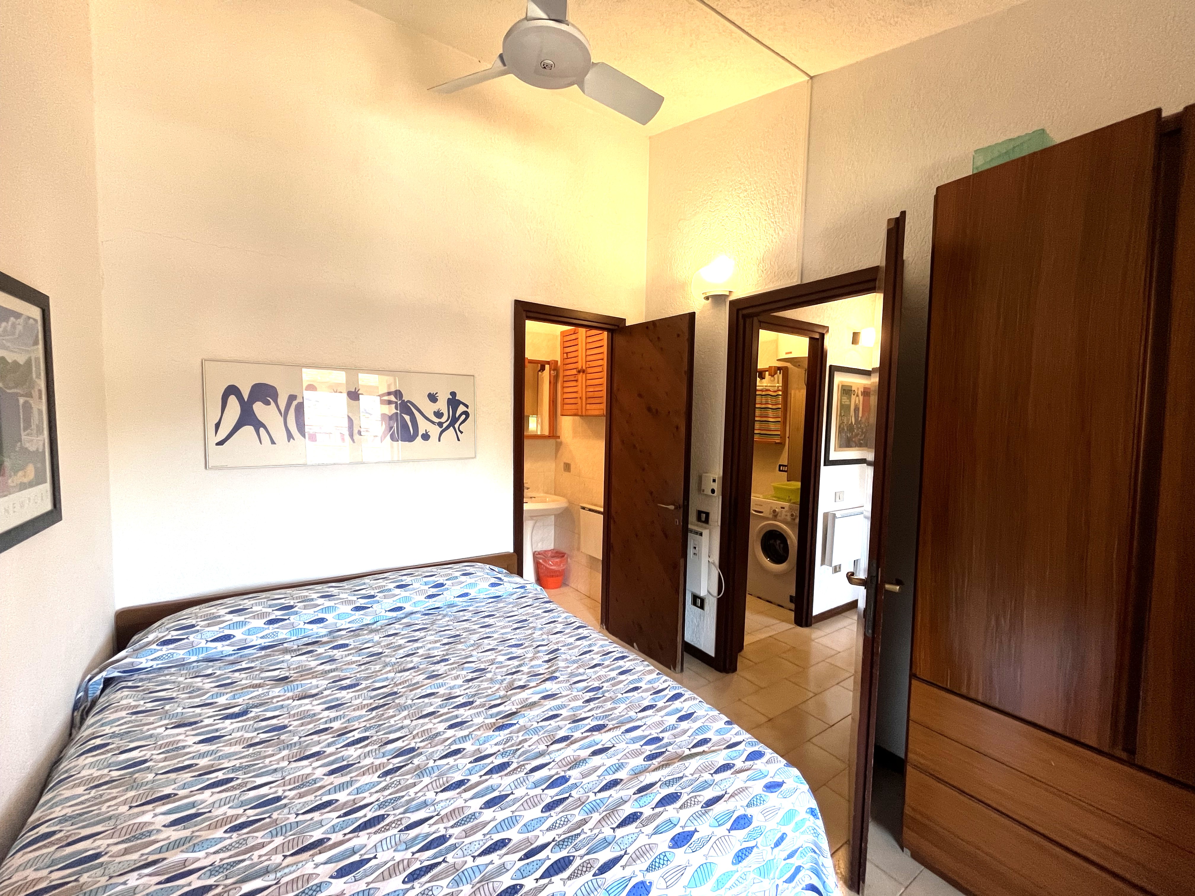 rent-gallery.alt_base