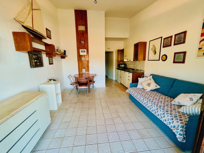 rent-gallery.alt_base