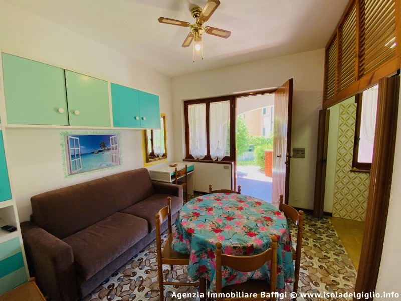 rent-gallery.alt_base