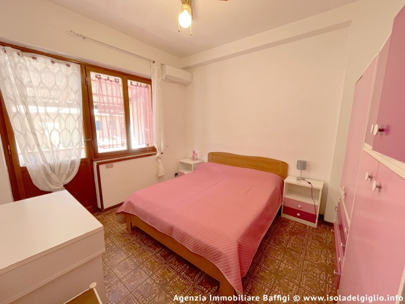 rent-gallery.alt_base