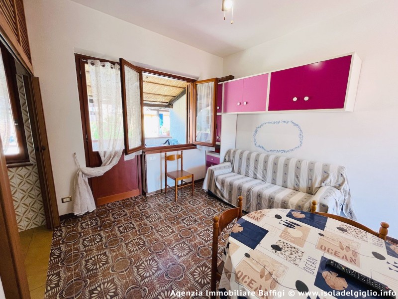 rent-gallery.alt_base